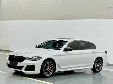 BMW 5 Series 2021 — фото 1