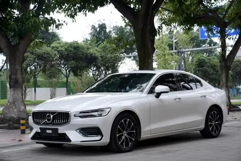 Volvo S60 2022
