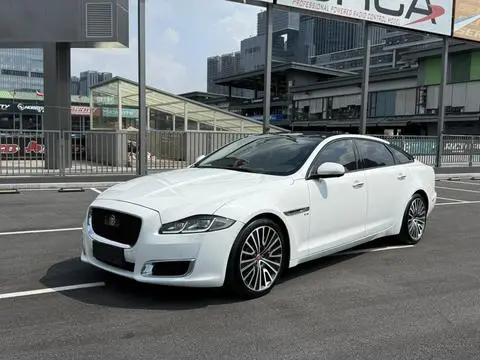 Jaguar XJ 2018
