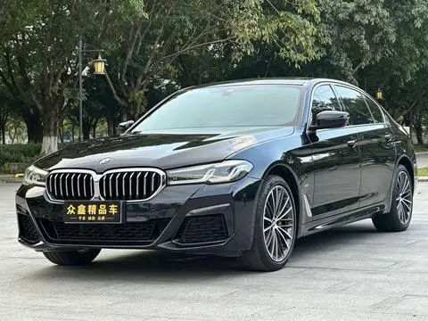 BMW 5 Series 2022 — фото 1