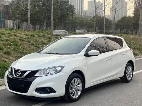 Nissan 骐达TIIDA 2020 — фото 1