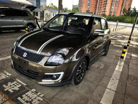 Suzuki 雨燕 2015