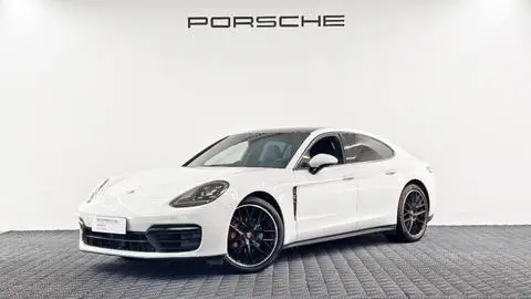 Porsche Panamera 2022