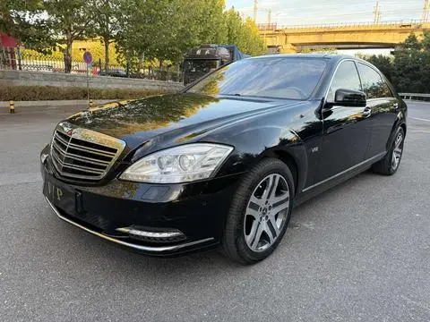 Mercedes-Benz S-Class 2010