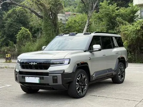 BYD Leopard 8 2025 — фото 1