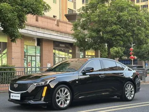 Cadillac CT5 2023 — фото 1