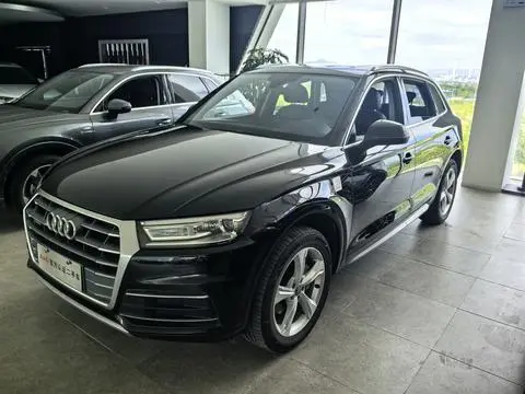 Audi Q5L 2018 — фото 1