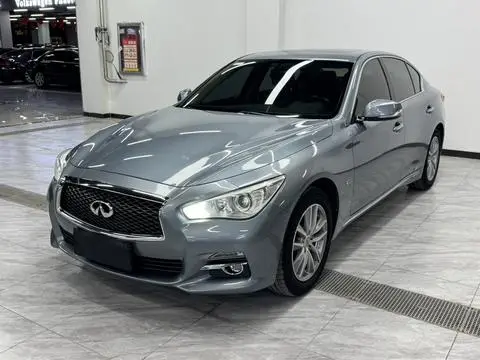 Infiniti Q50L 2015