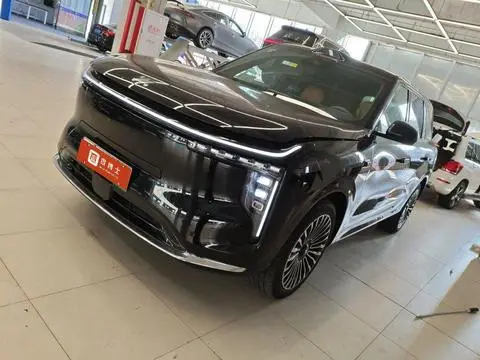 IM Motors 智己LS8 2026