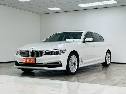 BMW 5 Series 2020 — фото 1