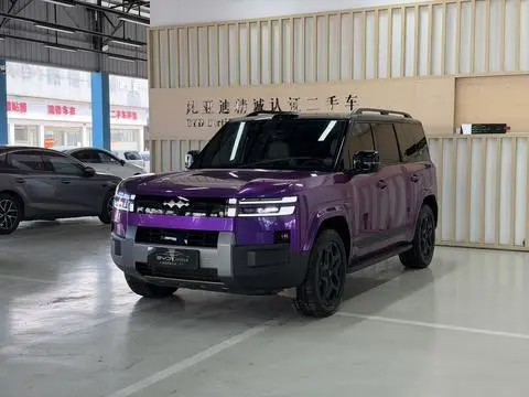 BYD Leopard 钛7 PHEV 2025