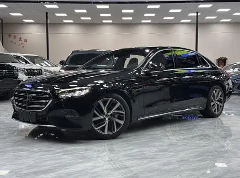 Mercedes-Benz E-Class 2024