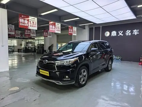 Toyota Highlander 2017 — фото 1