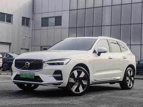 Volvo XC60 PHEV 2024