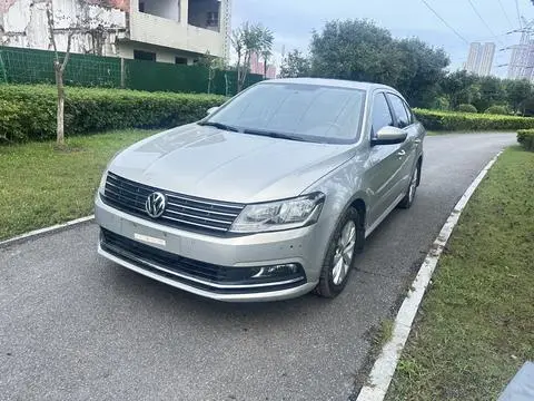 Volkswagen Lavida 2015 — фото 1