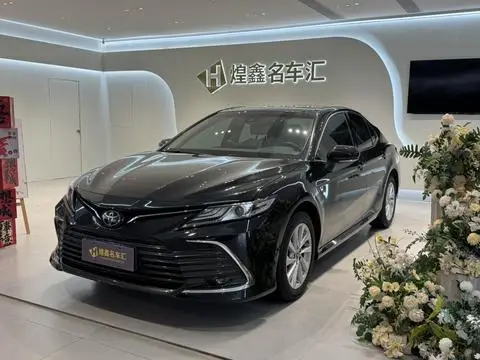 Toyota Camry 2021
