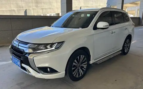 Mitsubishi 欧蓝德 2021