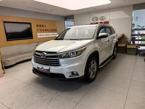 Toyota Highlander 2015 — фото 1