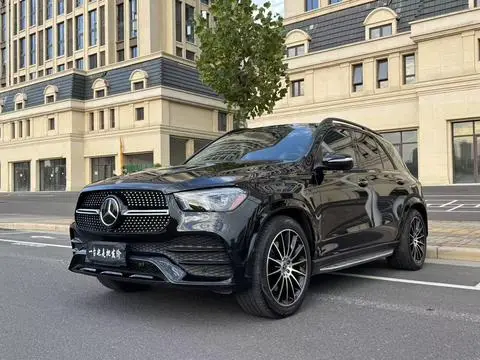 Mercedes-Benz GLE 2023 — фото 1