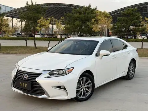 Lexus ES 2015