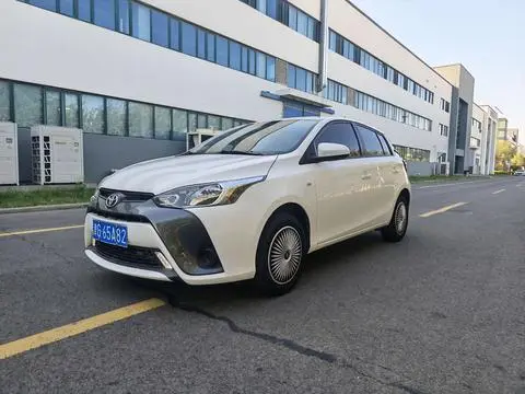 Toyota Yaris L Zhixuan 2021 — фото 1