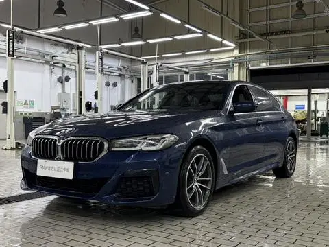 BMW 5 Series 2021 — фото 1