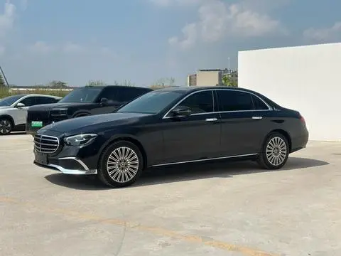 Mercedes-Benz E-Class 2023 — фото 1