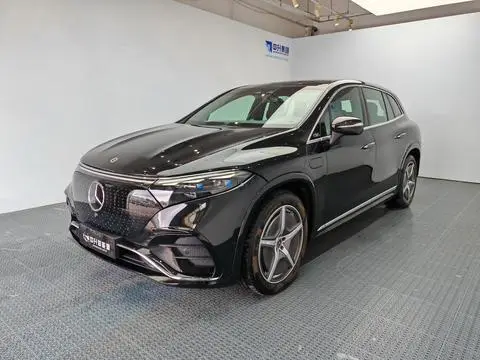 Mercedes-Benz EQS SUV 2023