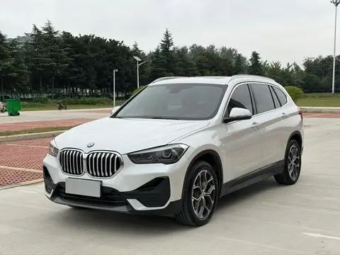 BMW X1 2020 — фото 1