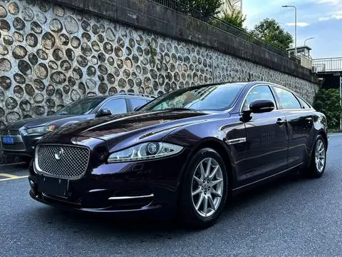 Jaguar XJ 2014 — фото 1