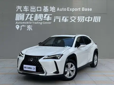 Lexus UX 2022