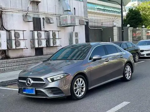 Mercedes-Benz A-Class 2022 — фото 1