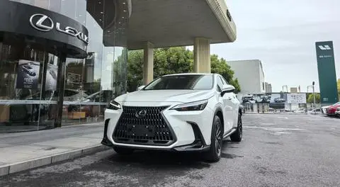 Lexus NX 2023