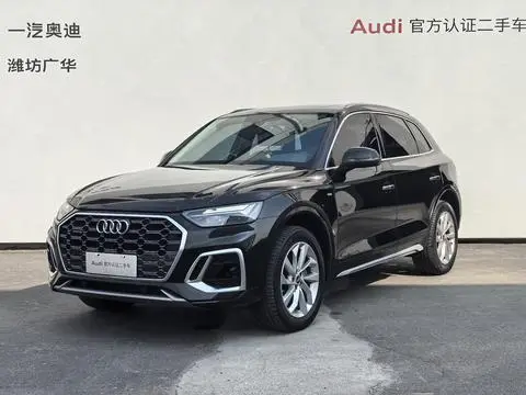 Audi Q5L 2022 — фото 1