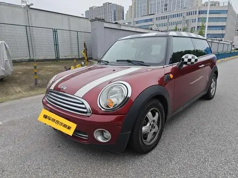 MINI CLUBMAN 2010