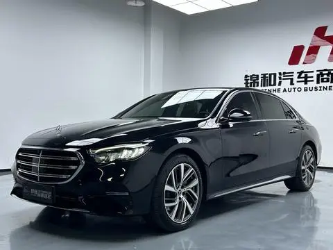Mercedes-Benz E-Class 2024