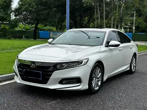 Honda Accord 2018 — фото 1