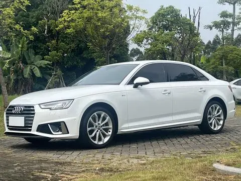 Audi A4L 2019