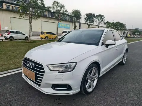 Audi A3 2020 — фото 1