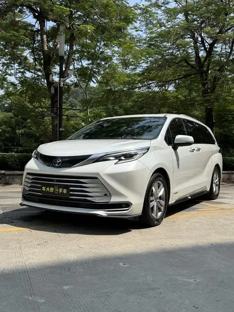Toyota 赛那 2021