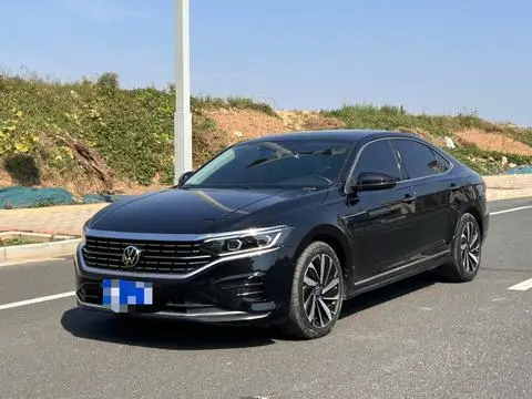 Volkswagen Passat 2022