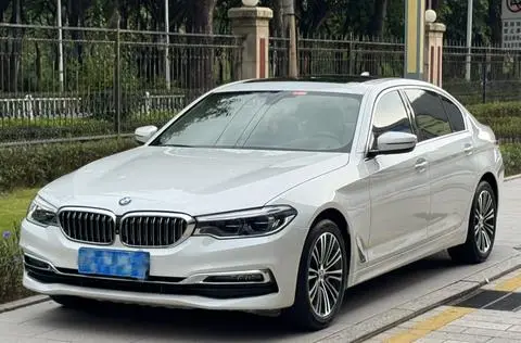 BMW 5 Series 2019 — фото 1