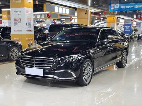 Mercedes-Benz E-Class 2022 — фото 1