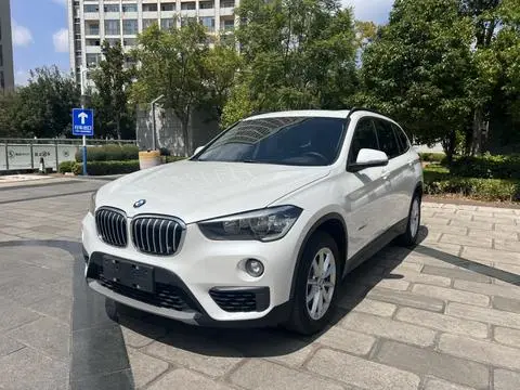 BMW X1 2016 — фото 1