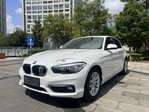 BMW 1 Series 2018 — фото 1