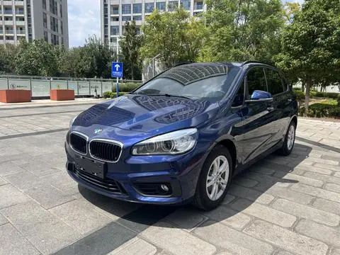 BMW 2 Series 旅行车 2016