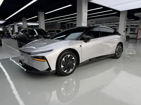 XPeng 小鹏P7+ 2024