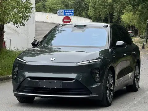 NIO ES8 2023