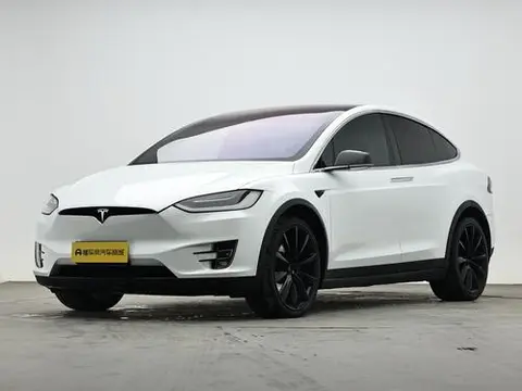 Tesla Model X 2016 — фото 1