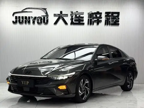 Hyundai Elantra 2023